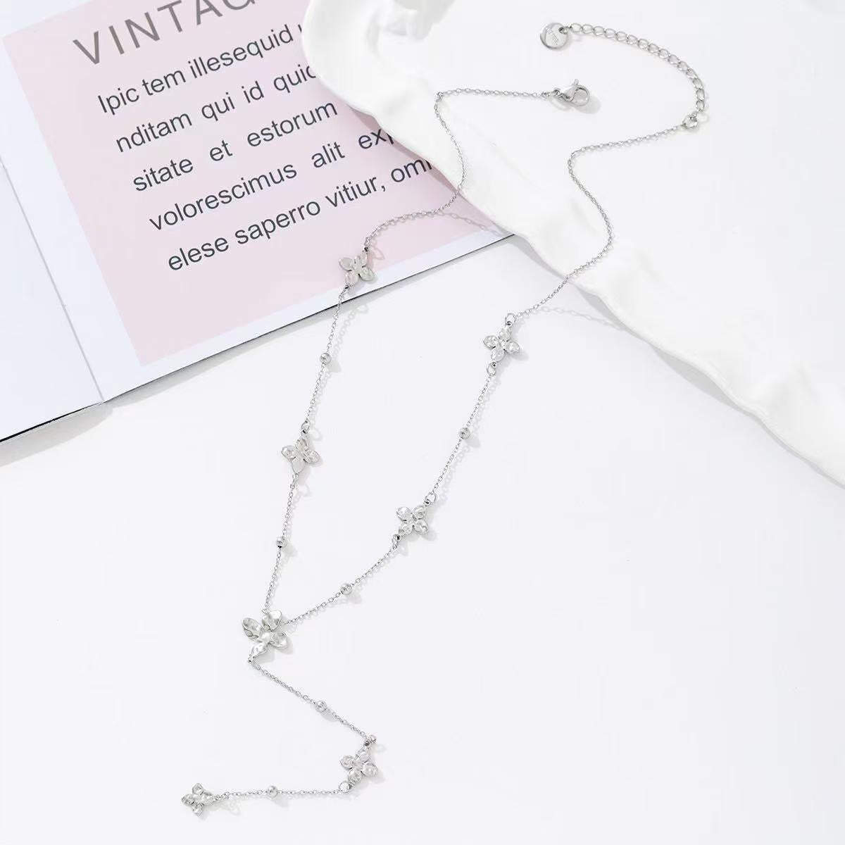 Daisy Y ketting