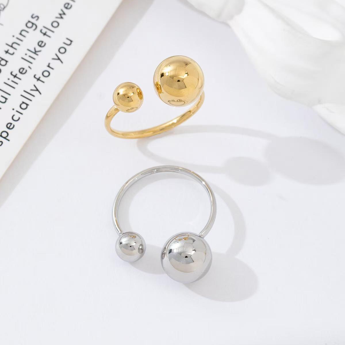 Double Dots ring