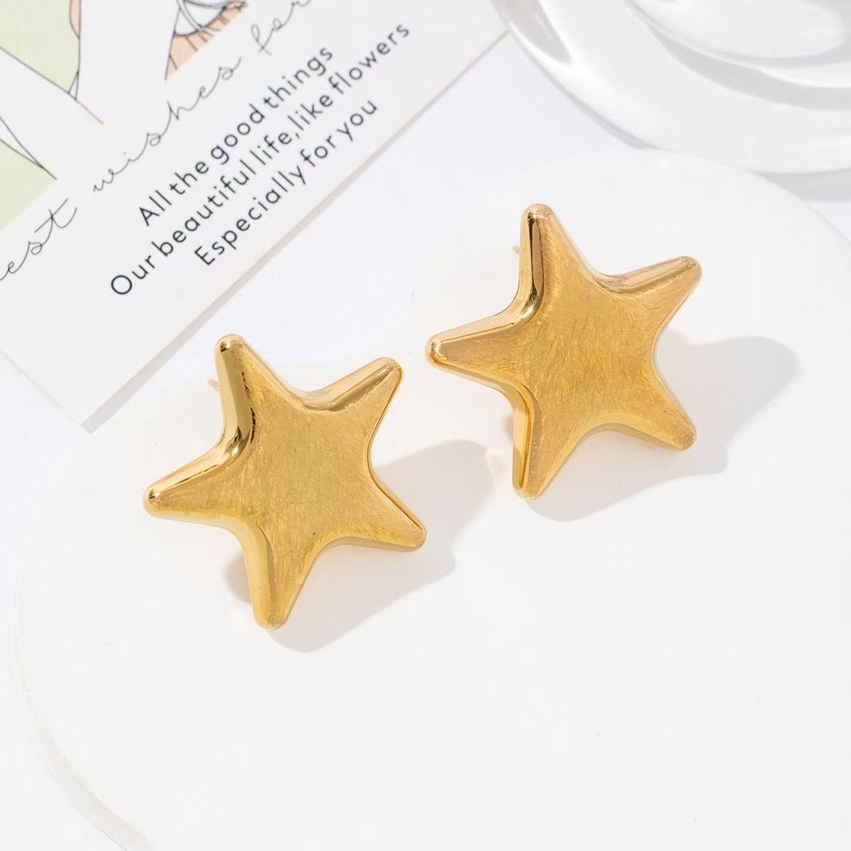 Statement star oorbellen