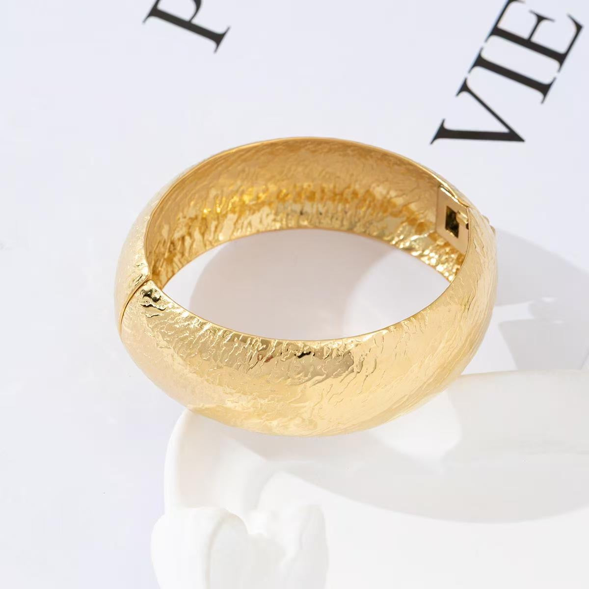 Lovi Bangle Goud SOFIZARE