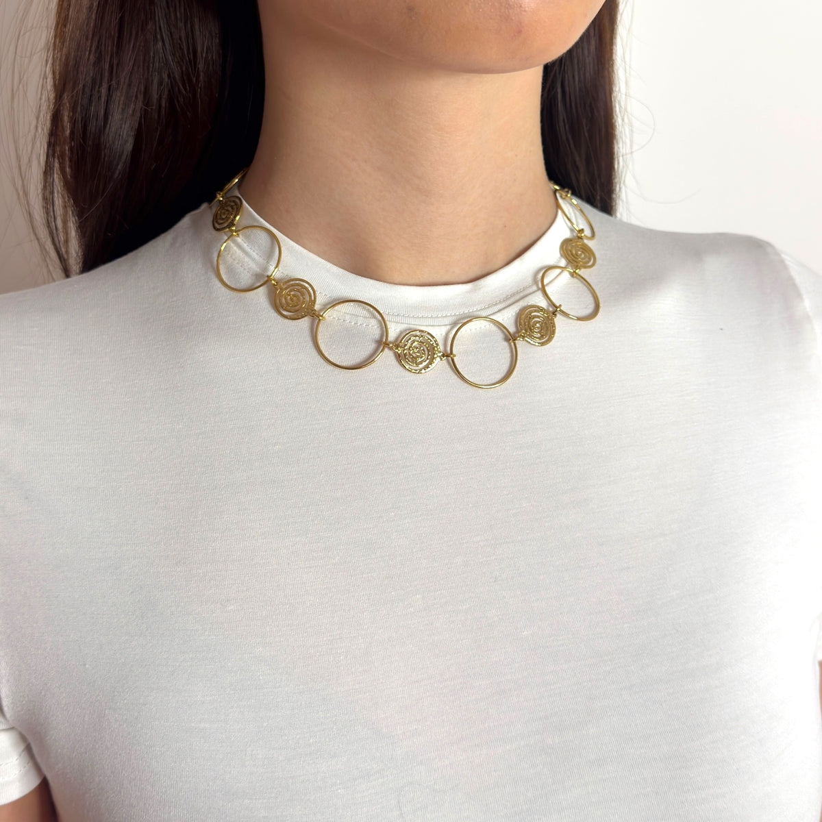 Spiral circle statement ketting Goud SOFIZARE